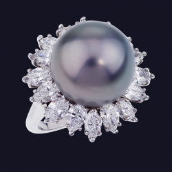 Platinum Diamond and Tahitian Pearl Ring