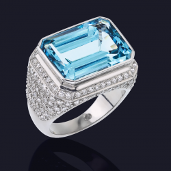 18K White Gold Aquamarine and Diamond Ring