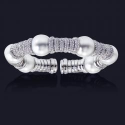 18K White Gold Diamond and South Sea Pearl Bracelet