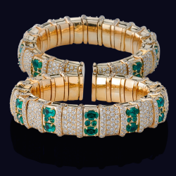 18K Yellow Gold Emerald and Diamond Bracelet